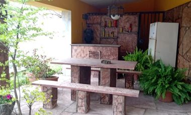 CASA 4 DORMITORIOS