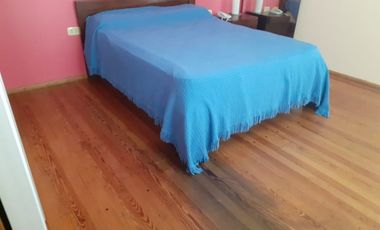 SE VENDE CASA ZONA CENTRO PARQUE CON PISCINA