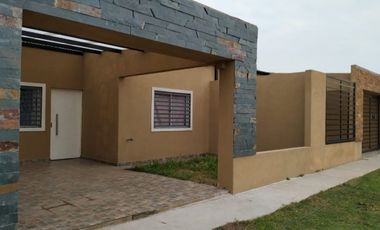 VENDO CASA A ESTRENAR PLANTA BAJA BÂ° CERRADO AV. DE LAS AMERICAS!