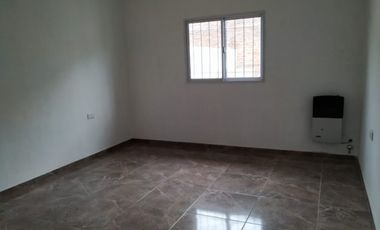 VENDO CASA A ESTRENAR PLANTA BAJA BÂ° CERRADO AV. DE LAS AMERICAS!