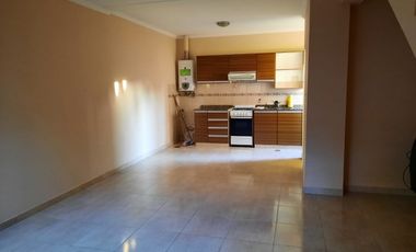 SE VENDE DUPLEX CON COCHERA ZONA CLUB NEUQUEN!