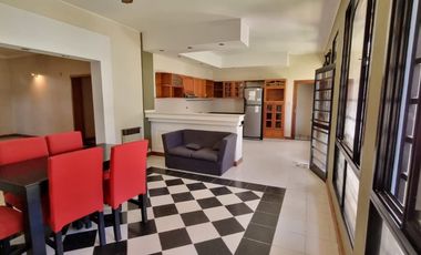 SE VENDE CASA FAMILIAR ZONA AV DE LAS AMERICAS Y A. PALACIOS