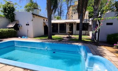 SE VENDE CASA FAMILIAR ZONA AV DE LAS AMERICAS Y A. PALACIOS