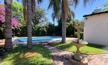SE VENDE CASA FAMILIAR ZONA AV DE LAS AMERICAS Y A. PALACIOS