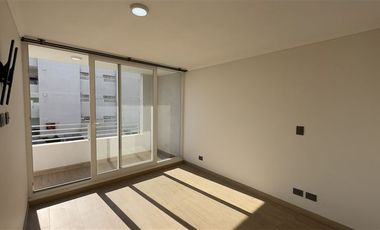 Departamento en Arriendo en Condominio las Encinas. Av 3 Poniente.