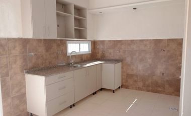 EN VENTA DUPLEX ZONA CLUB PARACAO