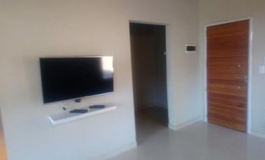 DEPARTAMENTO EN VENTA EN PINAMAR ZONA SUR TRES AMBIENTES CON GAS NATURAL LOSA RADIANTE .