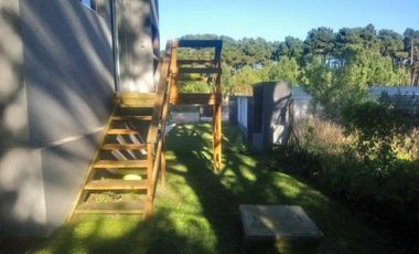 DEPARTAMENTO EN VENTA EN PINAMAR ZONA SUR TRES AMBIENTES CON GAS NATURAL LOSA RADIANTE .