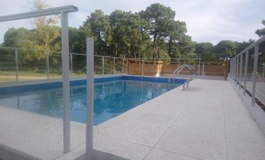 DEPARTAMENTO EN VENTA EN PINAMAR ZONA SUR TRES AMBIENTES CON GAS NATURAL LOSA RADIANTE .