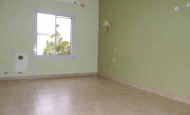 VENTA - CASA 4 HABITACIONES - JUJUY AL 500