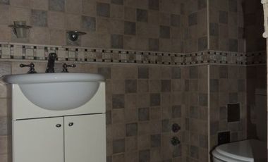 VENTA - CASA 4 HABITACIONES - JUJUY AL 500