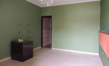 VENTA - CASA 4 HABITACIONES - JUJUY AL 500