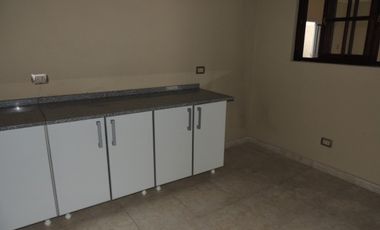 VENTA - CASA 4 HABITACIONES - JUJUY AL 500