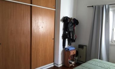 Moreno 746. PH de 2 amb en primer piso, por escalera.