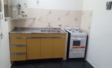 Moreno 746. PH de 2 amb en primer piso, por escalera.