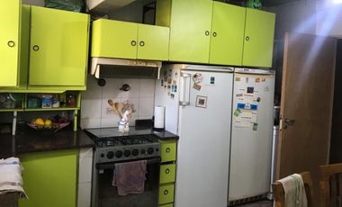 VENTA BARRIO AUTOPISTA EXCELENTE 4 AMB BALCON (TAPIALES)