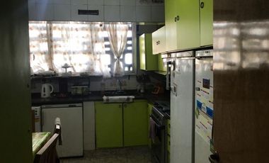 VENTA BARRIO AUTOPISTA EXCELENTE 4 AMB BALCON (TAPIALES)