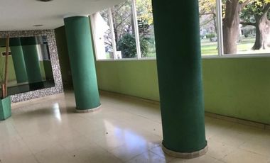 VENTA BARRIO AUTOPISTA EXCELENTE 4 AMB BALCON (TAPIALES)