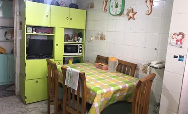 VENTA BARRIO AUTOPISTA EXCELENTE 4 AMB BALCON (TAPIALES)