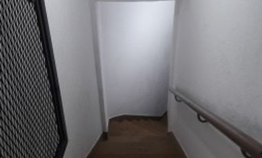 VENTA Amplio departamento