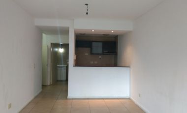 Dpto. Mono ambiente cfte c/balcon y cochera fija