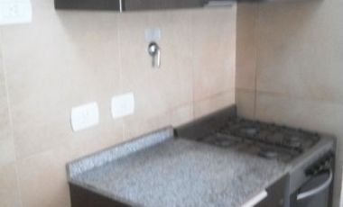 Dpto. Mono ambiente cfte c/balcon y cochera fija