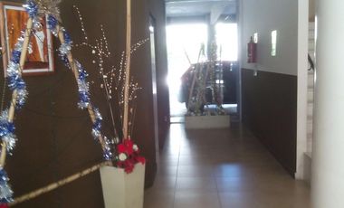 Dpto. Mono ambiente cfte c/balcon y cochera fija