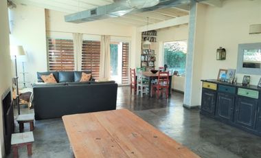 CASA DE 3 DORMITORIOS  FRENTE AL GOLF - EN VENTA