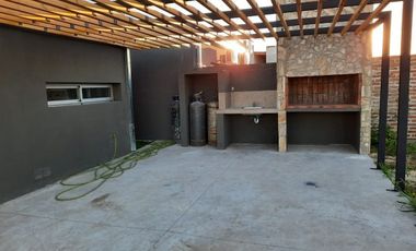 CASA EN VENTA LOTEO VILLA ELSA ENTREGA 50% Y FINANCIACION 48 MESES
