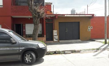 OPORTUNIDAD ÃNICA!!  DOS DPTOS AL PRECIO DE UNO, LOTE DE 185 M2, OPCIÃN VIVIENDA MULTIFAMILIAR, EN ISIDRO CASANOVA LA MATANZA!!