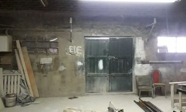 GALPON EN VENTA EN DOCK SUD. 294 M2 APROX. EN DOS PLANTAS.