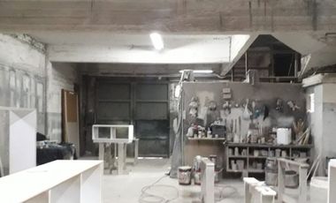 GALPON EN VENTA EN DOCK SUD. 294 M2 APROX. EN DOS PLANTAS.