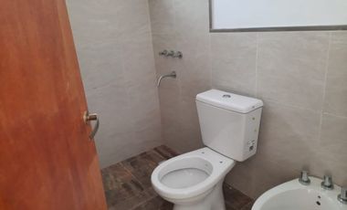 SE VENDE CASA ZONA LEBENSOHN Y PADRE PASCUAL UVA