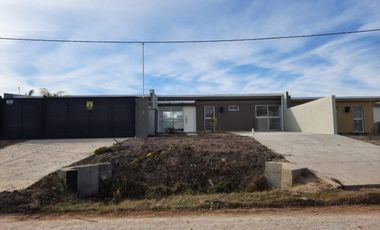 SE VENDE CASA ZONA LEBENSOHN Y PADRE PASCUAL UVA