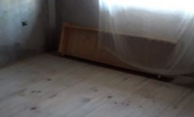 WILDE OESTE. VENTA DE LOTE DE 250 M2 CON 2 DUPLEX A TERMINAR Y CASA DE 3 AMBIENTES A REFACCIONAR.