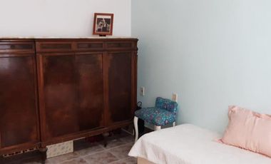 Monteagudo 842 - Permuta por casa en Castelar !!!