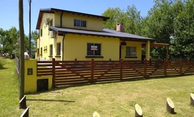 CASA 4 AMBIENTES EN COSTA DEL ESTE