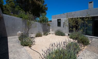 Magnífica casa con vista al mar en El Pangue Zapallar