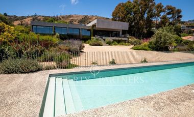 Magnífica casa con vista al mar en El Pangue Zapallar