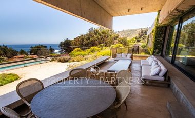 Magnífica casa con vista al mar en El Pangue Zapallar