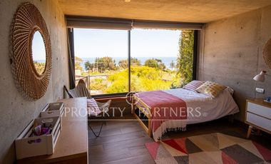 Magnífica casa con vista al mar en El Pangue Zapallar