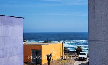 Amplia casa en venta Av. Las Palmeras