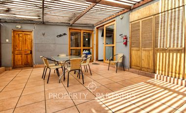 Amplia casa en venta Av. Las Palmeras