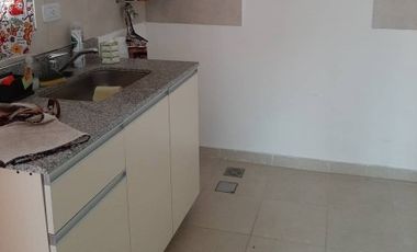 VENDEMOS DPTO 1 Dormitorio con cochera calle Salta 849: