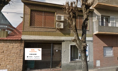 Colon 996 - Casa en Ph al frente