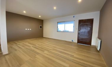 DUPLEX EN VENTA SOLARES DE MANANTIALES