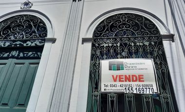 NUEVO PRECIO: VENDO IMPORTANTE CASA ANTIGUA CON FONDO CON VERDE - en pleno Centro, zona Plaza Saenz PeÃ±a
