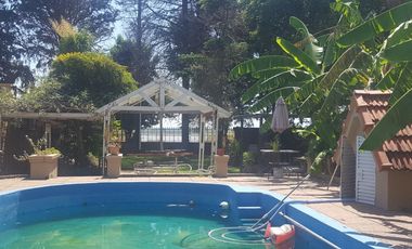 VENDO IMPORTANTE PROPIEDAD CON PARQUE Y PILETA EN BAJADA GRANDE
