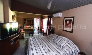 VENDO IMPORTANTE PROPIEDAD CON PARQUE Y PILETA EN BAJADA GRANDE