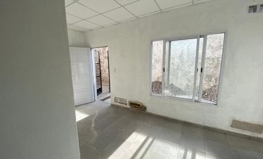 En venta casa en construccion, dos dormitorios, un baÃ±o,  zona Parque Gazzano !